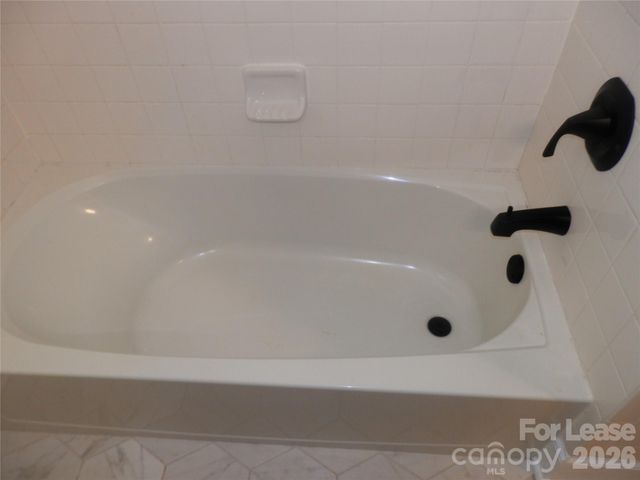 1416 Effingham Road, Charlotte, NC 28208