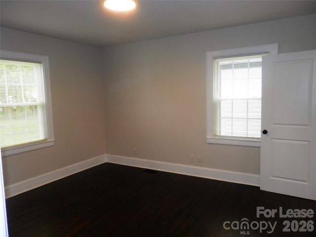1416 Effingham Road, Charlotte, NC 28208