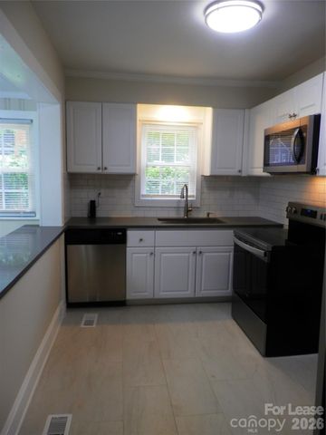 1416 Effingham Road, Charlotte, NC 28208