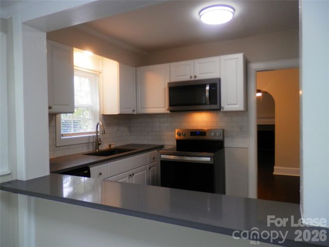 1416 Effingham Road, Charlotte, NC 28208