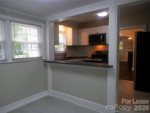 1416 Effingham Road, Charlotte, NC 28208