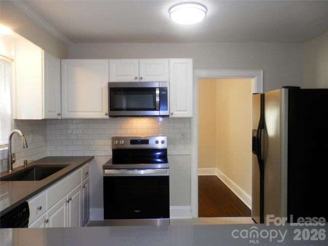 1416 Effingham Road, Charlotte, NC 28208