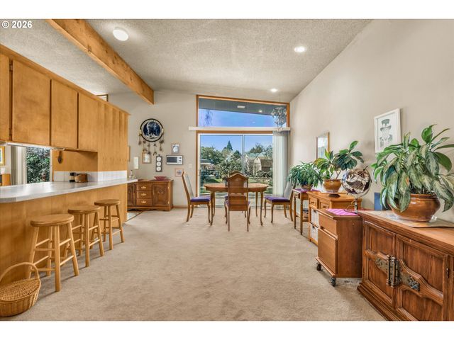 2205 N COUNTRY CLUB Dr, Canby, OR 97013