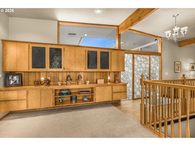 2205 N COUNTRY CLUB Dr, Canby, OR 97013