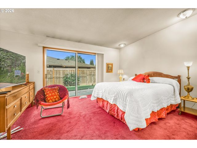 2205 N COUNTRY CLUB Dr, Canby, OR 97013