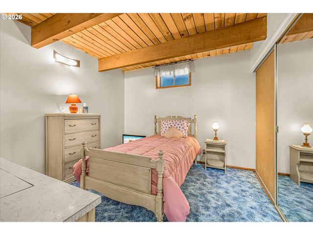 2205 N COUNTRY CLUB Dr, Canby, OR 97013