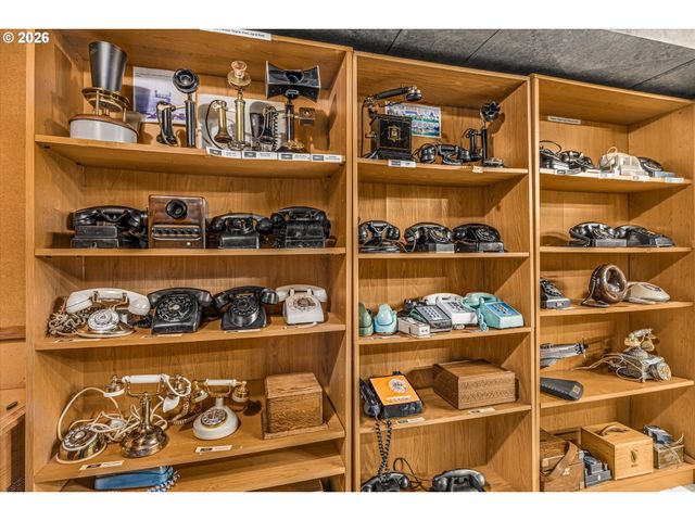 2205 N COUNTRY CLUB Dr, Canby, OR 97013