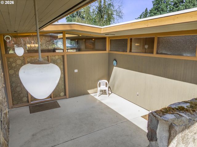 2205 N COUNTRY CLUB Dr, Canby, OR 97013