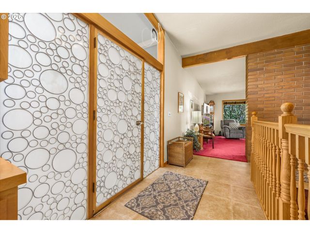 2205 N COUNTRY CLUB Dr, Canby, OR 97013