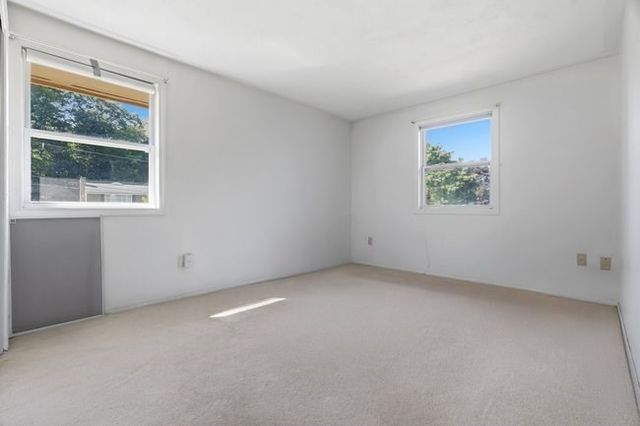 8 Oran Cir, Peabody, MA 01960