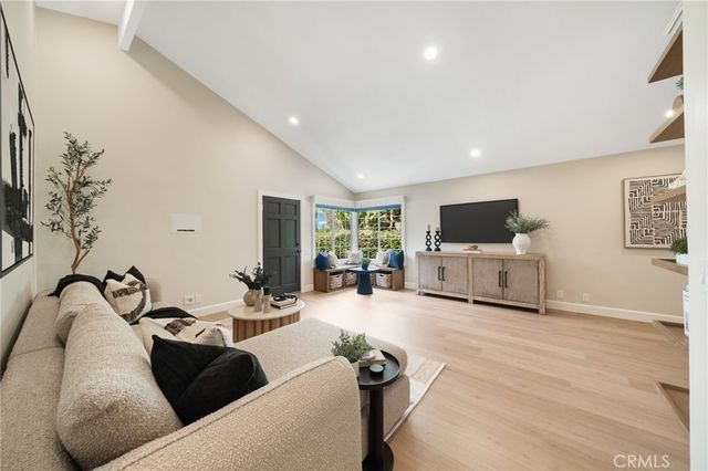 27092 Encinas, Mission Viejo, CA 92692