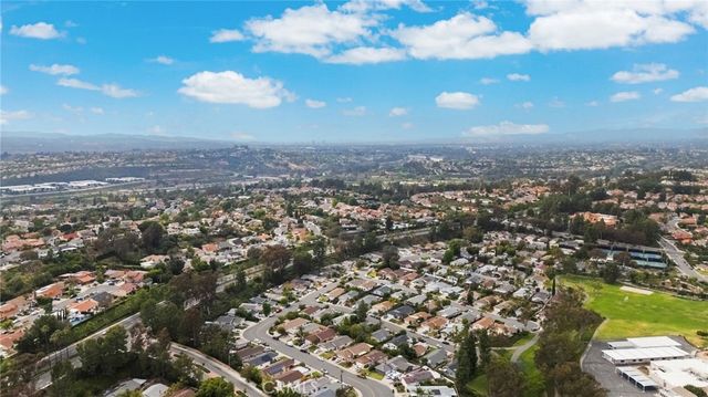 27092 Encinas, Mission Viejo, CA 92692