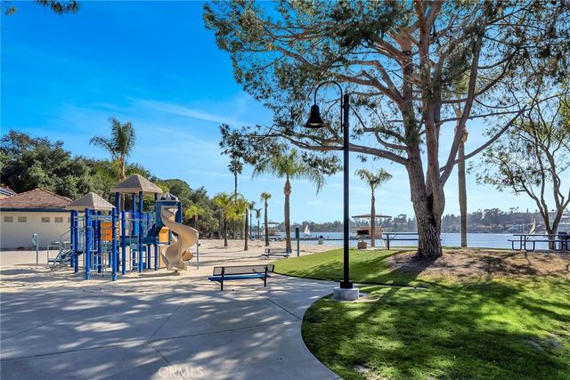27092 Encinas, Mission Viejo, CA 92692