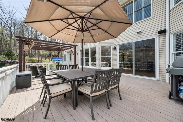 9 Mills Ridge, Sparta Twp., NJ 07871