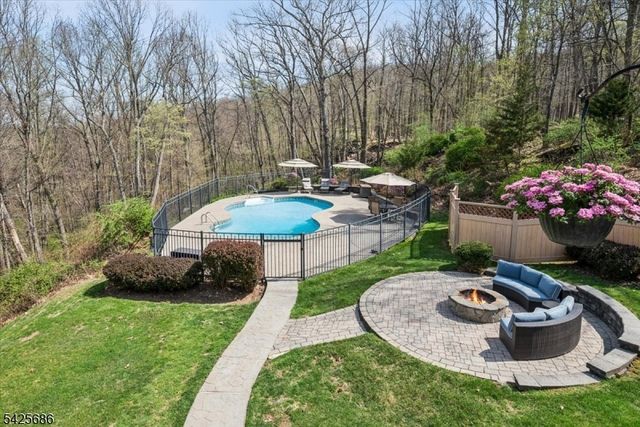9 Mills Ridge, Sparta Twp., NJ 07871