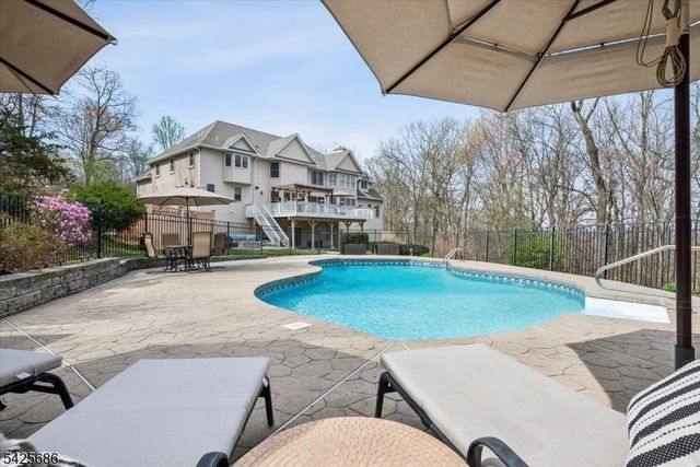 9 Mills Ridge, Sparta Twp., NJ 07871