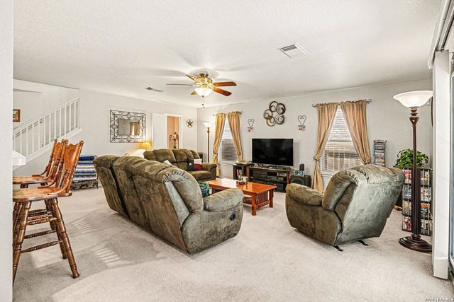 133 Springtree Grove, Cibolo, TX 78108