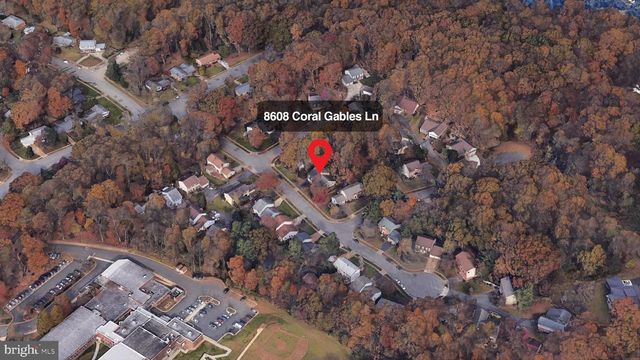 8608 CORAL GABLES LN, Vienna, VA 22182
