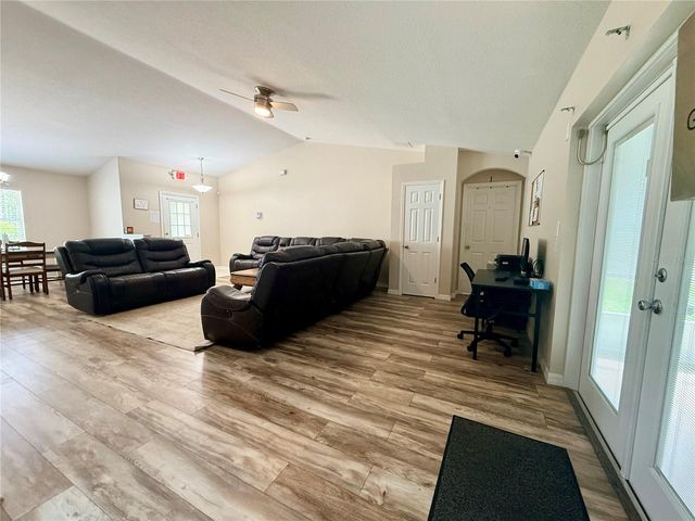 18 BURNING VIEW LANE, Palm Coast, FL 32137