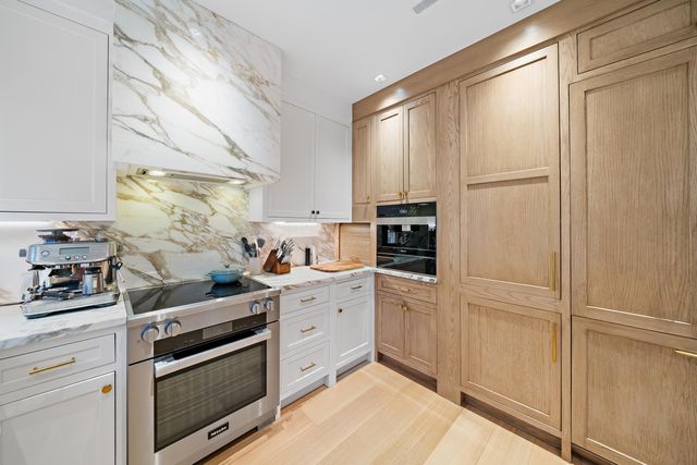 160 Chilean Avenue, Palm Beach, FL 33480