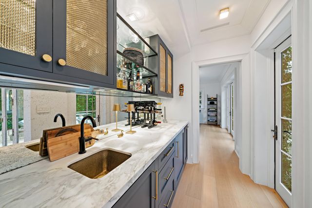 160 Chilean Avenue, Palm Beach, FL 33480