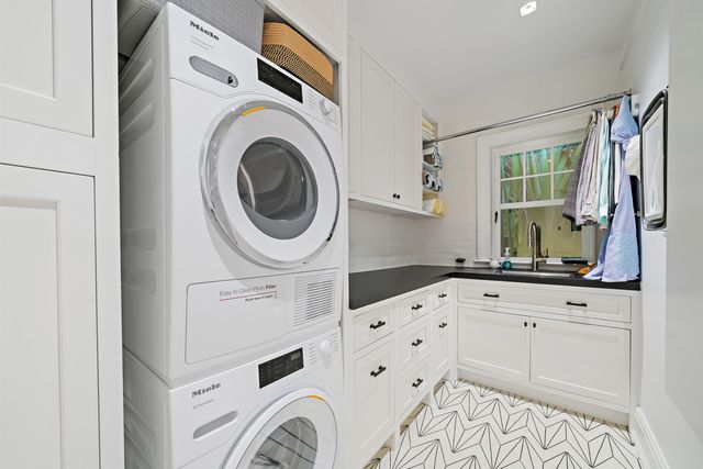 160 Chilean Avenue, Palm Beach, FL 33480