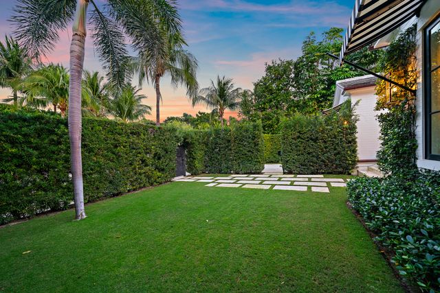 160 Chilean Avenue, Palm Beach, FL 33480