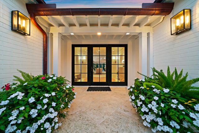 160 Chilean Avenue, Palm Beach, FL 33480