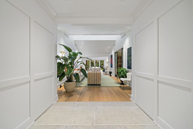 160 Chilean Avenue, Palm Beach, FL 33480