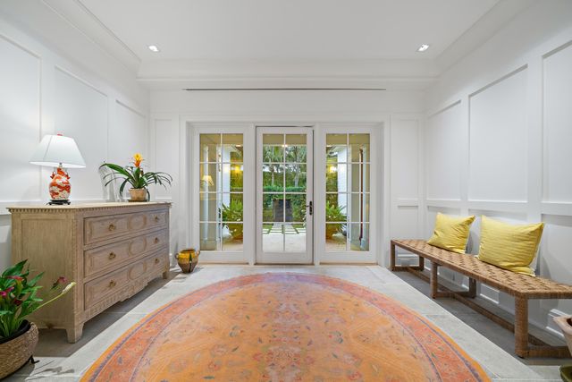 160 Chilean Avenue, Palm Beach, FL 33480