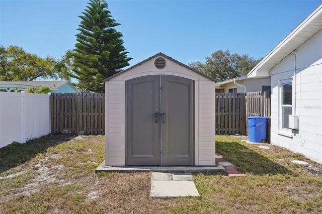 10910 128TH AVENUE, Largo, FL 33778