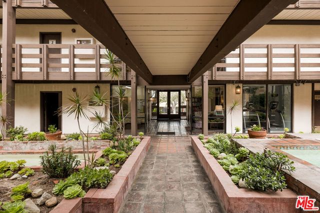 320 S Ardmore Avenue 136, Los Angeles, CA 90020
