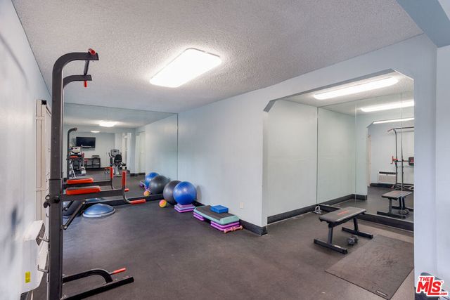320 S Ardmore Avenue 136, Los Angeles, CA 90020