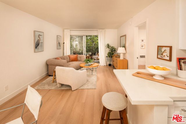 320 S Ardmore Avenue 136, Los Angeles, CA 90020