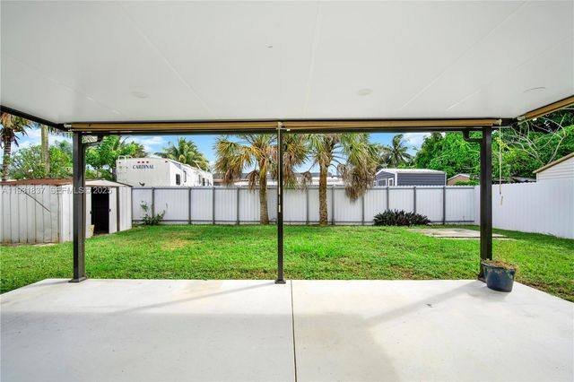 7932 Meridian St, Miramar, FL 33023