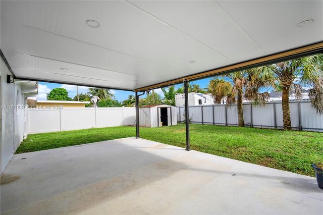 7932 Meridian St, Miramar, FL 33023