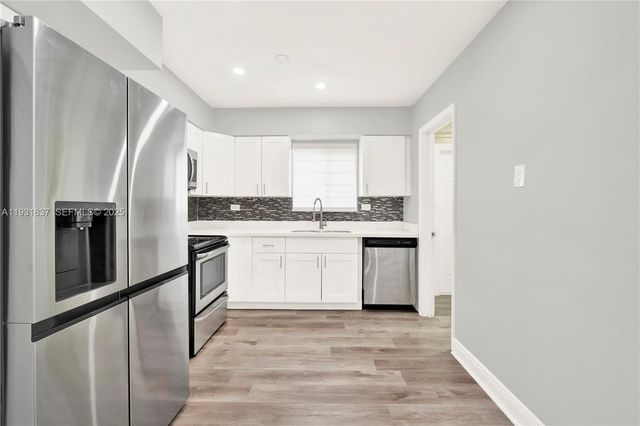 7932 Meridian St, Miramar, FL 33023