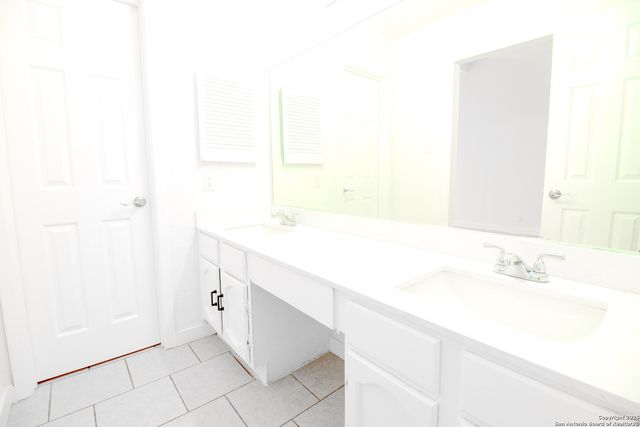 4742 Misty Run, San Antonio, TX 78217