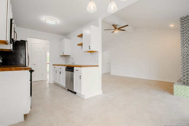 4742 Misty Run, San Antonio, TX 78217
