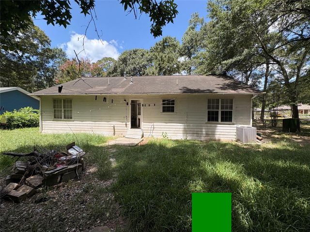 5731 Pinehurst Drive, Montgomery, TX 77316