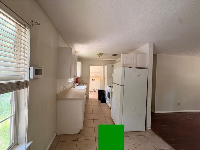 5731 Pinehurst Drive, Montgomery, TX 77316