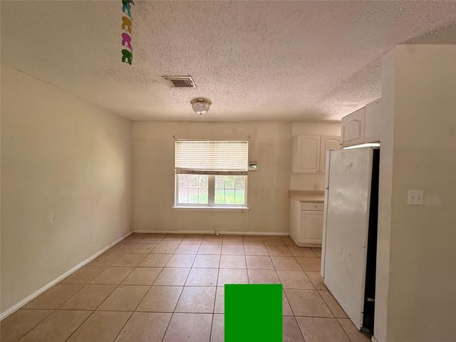 5731 Pinehurst Drive, Montgomery, TX 77316