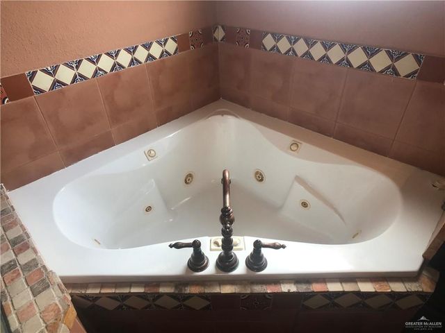 4713 Quince Avenue, Mcallen, TX 78501