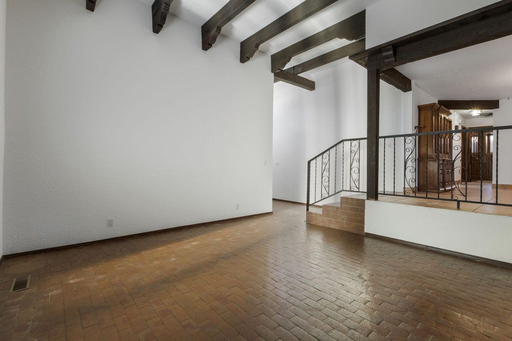 Image 20 of property listing at 12412 Chelwood Place NE, Albuquerque, NM 87112