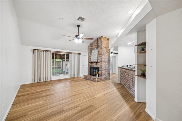 4330 Glen Avon Drive, Pasadena, TX 77505