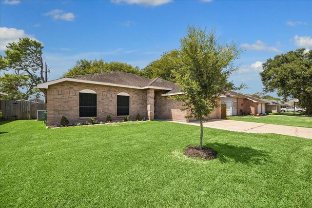 4330 Glen Avon Drive, Pasadena, TX 77505