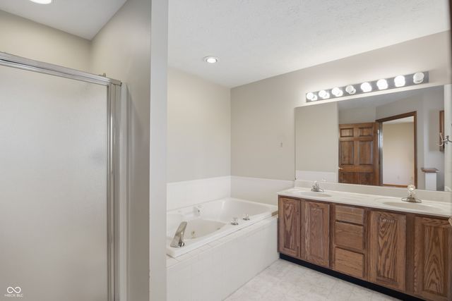 5577 N Beech Tree Drive, Greenfield, IN 46140