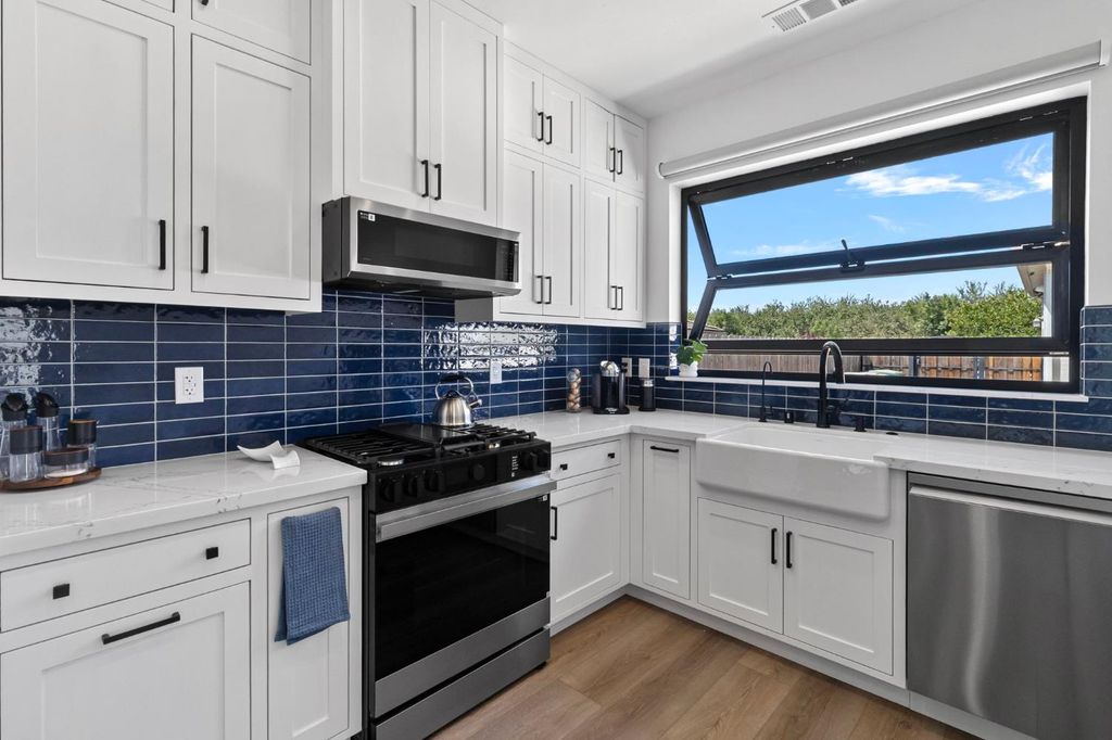 Image 39 of property listing at 287 S Westberry Boulevard, Madera, CA 93637
