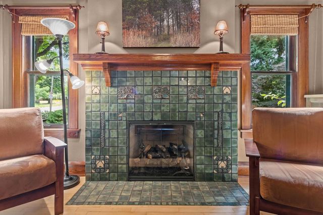 1503 S MEMORIAL DRIVE, Appleton, WI 54915