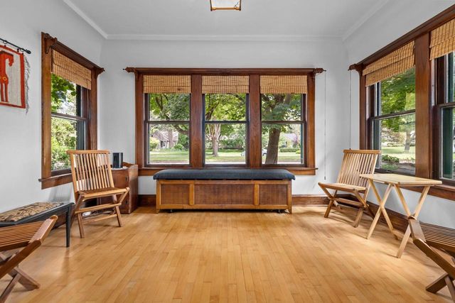 1503 S MEMORIAL DRIVE, Appleton, WI 54915